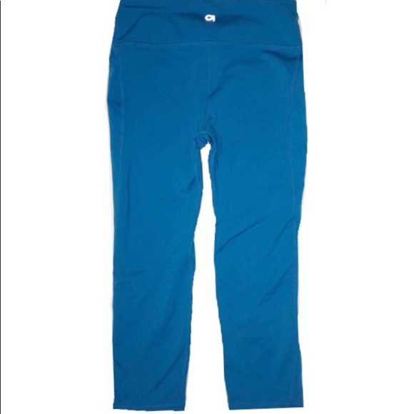 Gap Fit Capri Leggings. Size XS - Picture 2 of 3